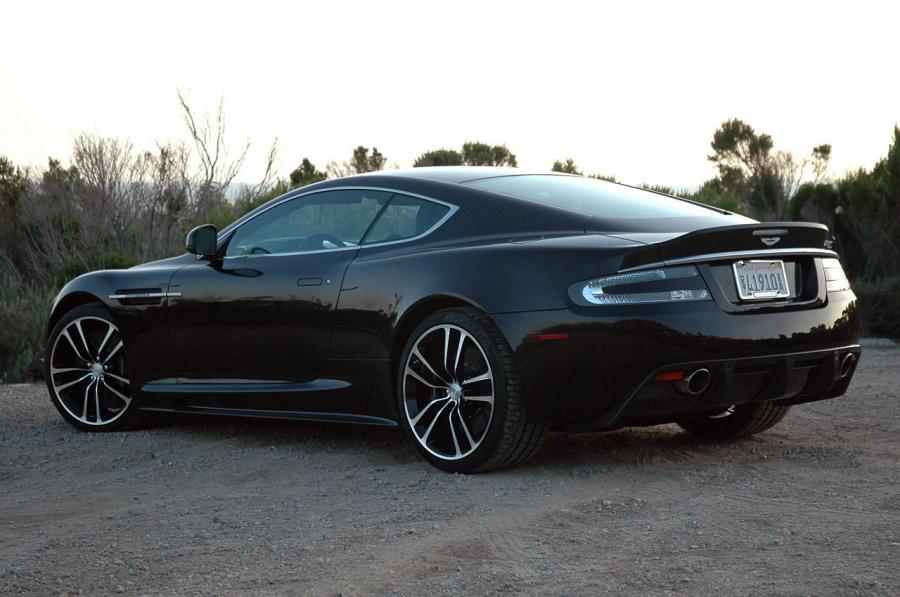  Aston Martin DBS Carbon Black Edition 2010 года  (NA) (фото 14 из 35)